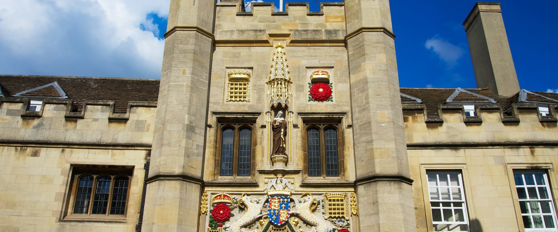 Exploring the Prestigious Universities of Oxford and Cambridge